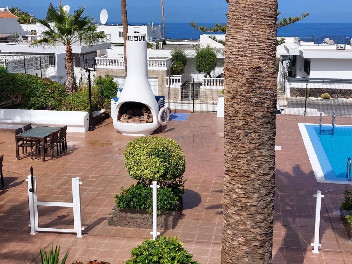 First Line Villa Floor Studio Apartment With Amazing Sea View Air Conditioned Just 50M From The Beach Costa Adeje  Exterior foto
